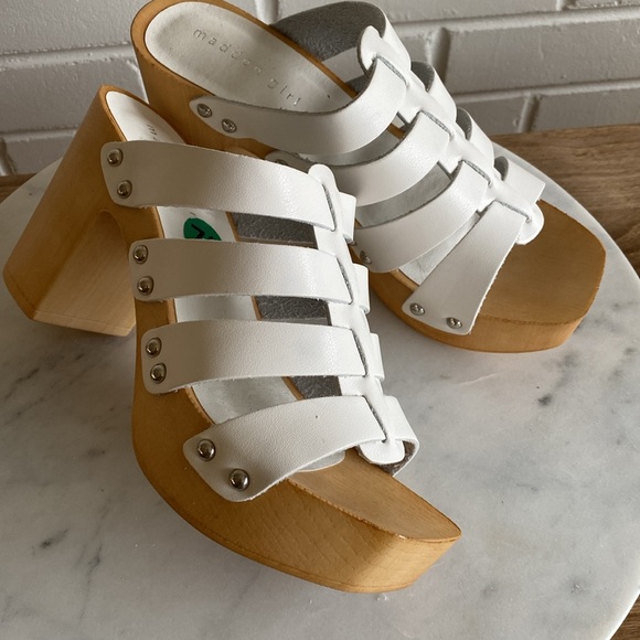 NEW MADDEN GIRL White Straps Platform Slip-On Sandals Clogs Size 7.5 - Picture 16 of 17